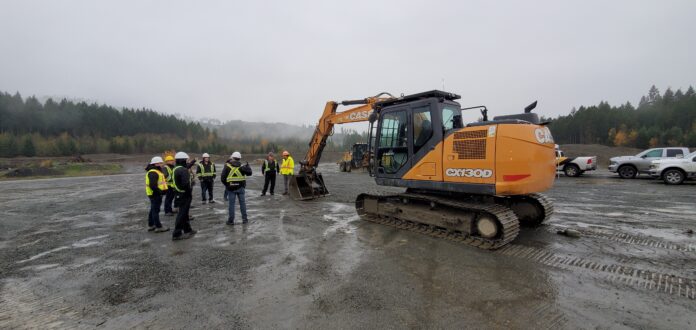 20211118_092951 Vancouver Island University’s (VIU) heavy equipment operator training program features easy-to-use machine control technology